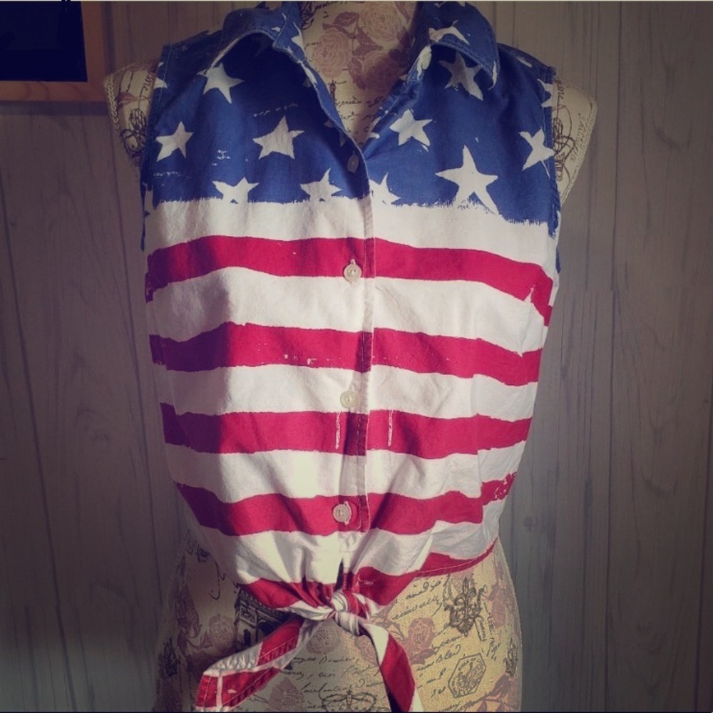 Vintage USA Flag Pattern Crop Top